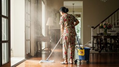 Mẹ 55 tuổi kiếm 10 triệu đồng từ nghề giúp việc theo giờ