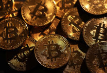 Bitcoin vượt mốc 100.000 USD lần đầu sau 3 tháng giảm giá