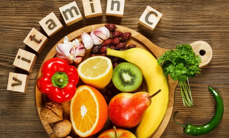 Bảy thực phẩm giàu vitamin C vượt trội hơn chanh và cam