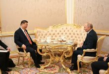 Putin và Tập Cận Bình thưởng trà tại Điện Kremlin
